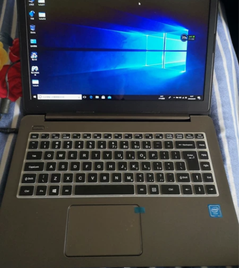 清华同方轻薄网课办公笔记本，成色非常新 配...