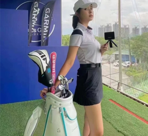 新品：Garmin Approach R1...