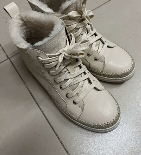 米白色 内增高 雪地棉37码脚肥的人也能穿...