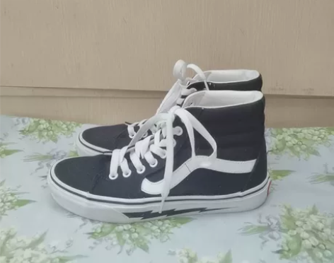 万斯VANS帆布鞋板鞋38码，男女同款，成...