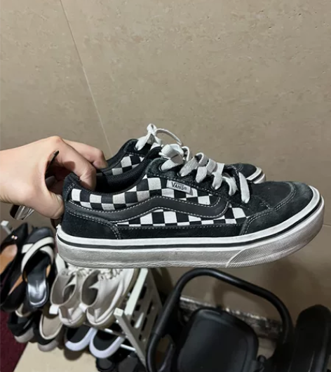 vans超轻，日代直邮。到手570左右，有...