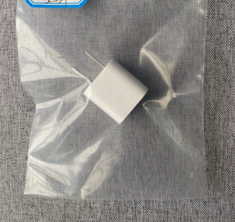 苹果5w充电头,均为收机配件,经检测后封装...