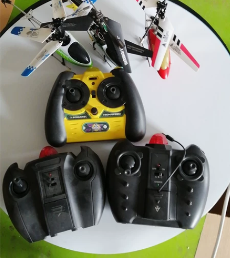 合金的遥控飞机便宜了15一套包邮 当静态模...