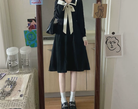 小黑裙小个子学生娃娃领法式茶歇初恋长裙女早...