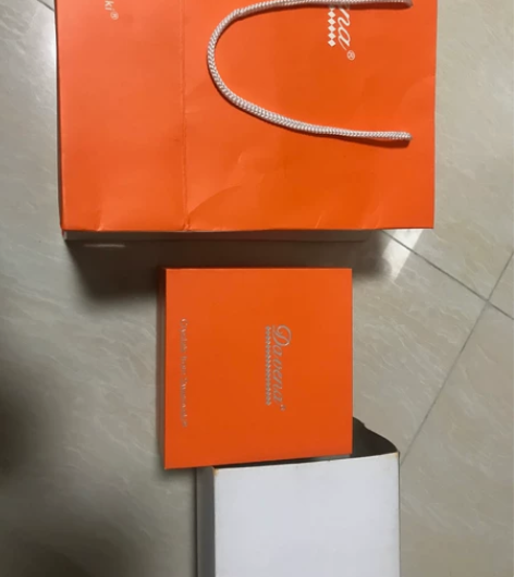 Davena满天星手表 全新，没带过、包装...