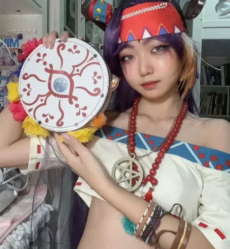 祭司厄运cos 前娘交换产物应该是多肉家的...