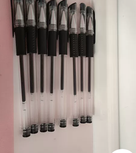 【全新】5支黑色碳素笔中性笔，好用，不包邮...