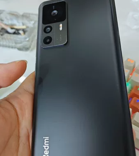 红米k50至尊版，12+512，黑色，换1...