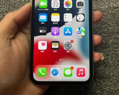 iPhone 11，港版128G，功能全好...