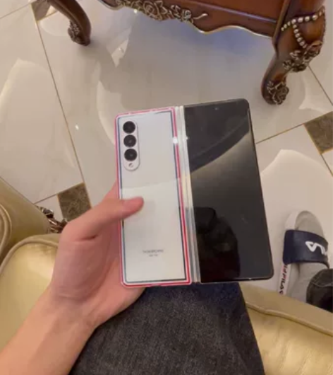 三星fold3美版无锁  12  256G...