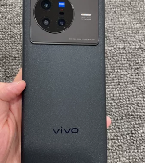 Vivo X80 12+256 官网保修到...