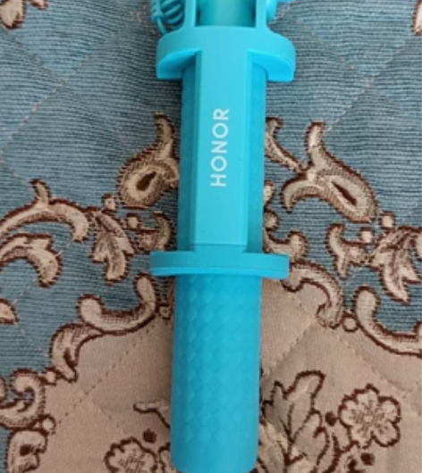 荣耀手机自几乎全新，包邮不讲价 感兴趣的话...