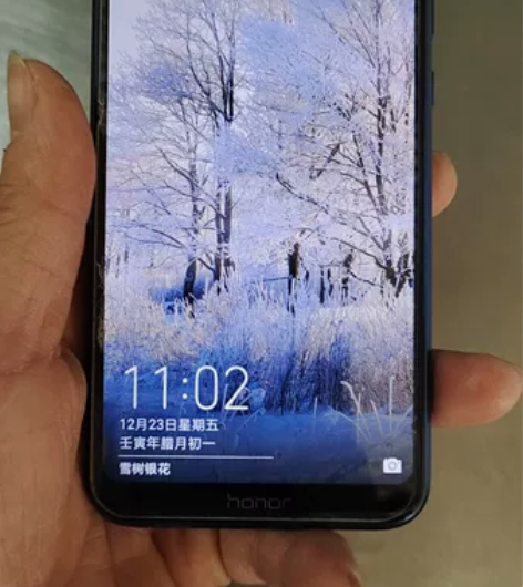 帮朋友急售一部荣耀9i(4+128)，功能...