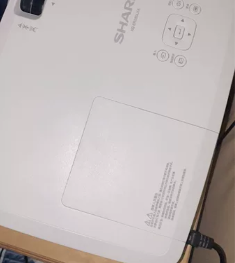 夏普280的投影仪,含幕布 因为店里不怎么...