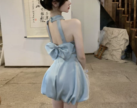 心机性感后背蝴蝶结镂空连衣裙裤小个子法式收...
