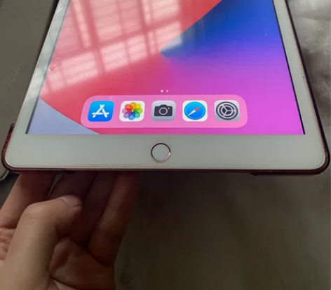 Apple/苹果 new iPadwifi...