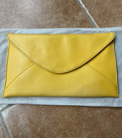 吊牌齐全，歌莉娅goelia黄色信封包手拿...