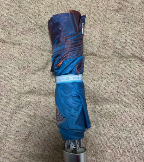 天堂伞，防紫外线伞，长时间压箱底未使用，折...