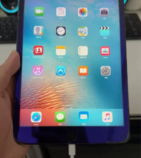便宜出 iPad mini 港行WiFi版...