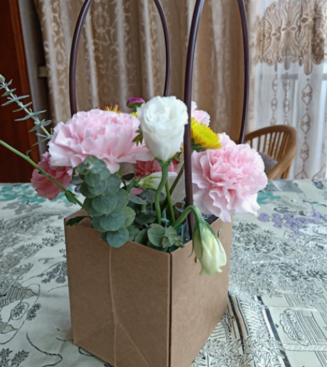 牛皮纸鲜花手提带插花海绵花泥，插花花蓝花盆...