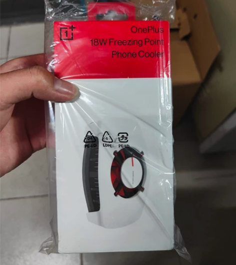 一加18W冰点散热背夹,全新未拆封,薄膜未...