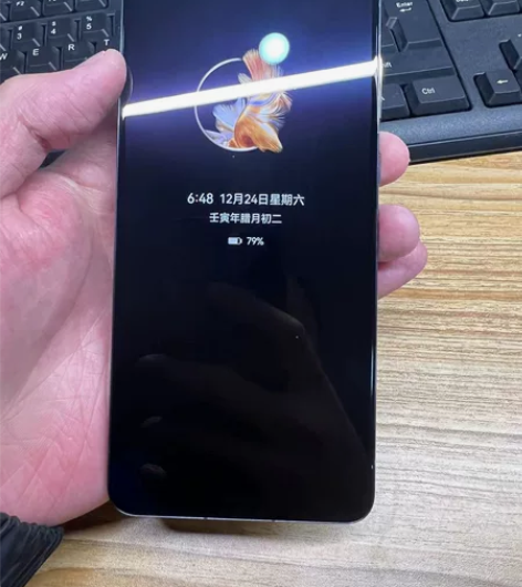 华为mate50,耀金黑,内存8+128g...