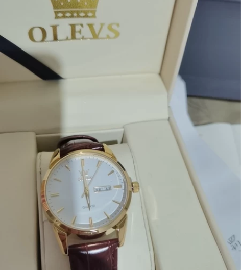 新买的欧利时手表 电池的机芯一般是石英机芯...