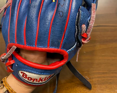 棒球手套，8岁以下孩子用 感兴趣的话点“我...