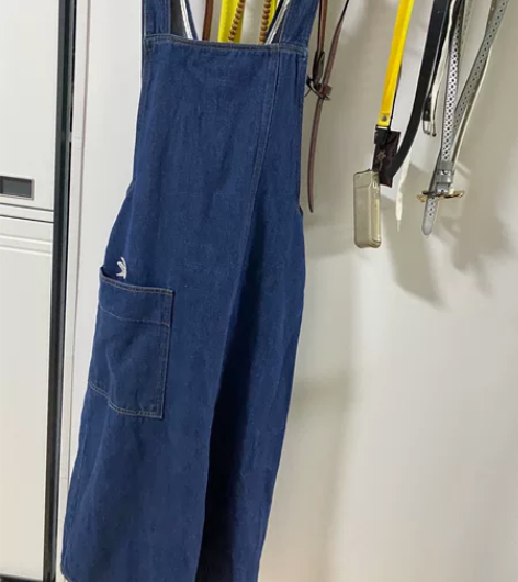 正反两穿背带裙，质量好 感兴趣的话点“我想...