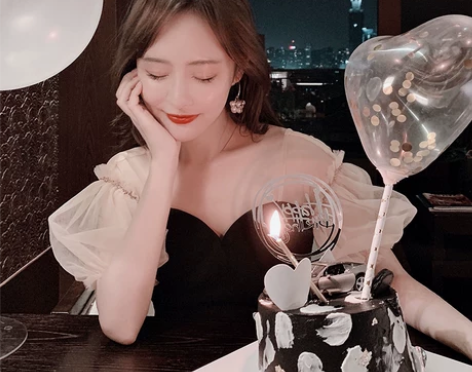 BV原创辣妹惊艳裙子赫本复古港风性感包臀黑...