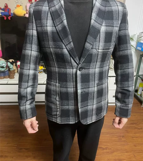 男士格子磨毛西装，9成新 感兴趣的话点“我...