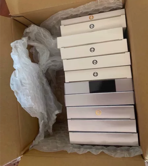 欧莱雅面膜10片50 日期到25年 不带R...