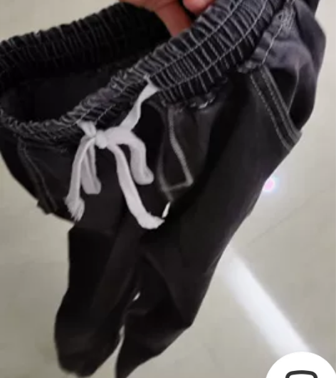 超好看工装裤，穿起来非常气派，就是太小我穿...