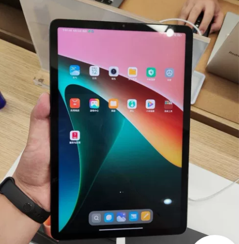 最顶配5g版小米平板送充电器和保护套，不砍...