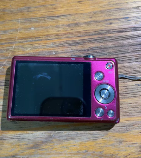 卡西欧N78 照相机，成色如图所示，没测试...