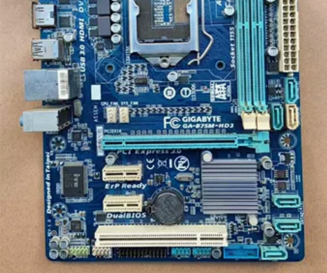 技嘉 坏主板 GA-B75M-HD3主板1...
