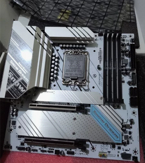 精粤z790主板。 感兴趣的话点“我想要”...