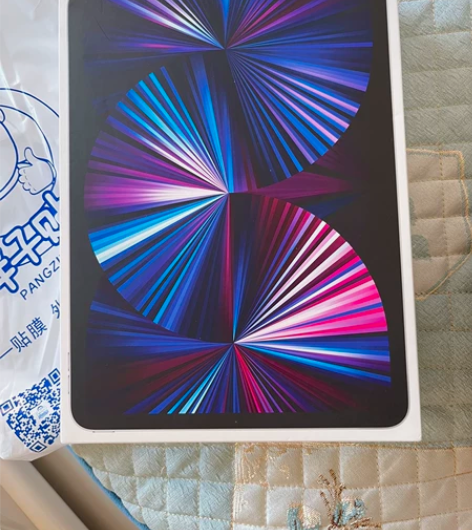 iPad Pro2021。WiFi“+蜂窝...
