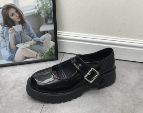 玛丽珍鞋 真皮的 很显腿细 跟高4cm 品...