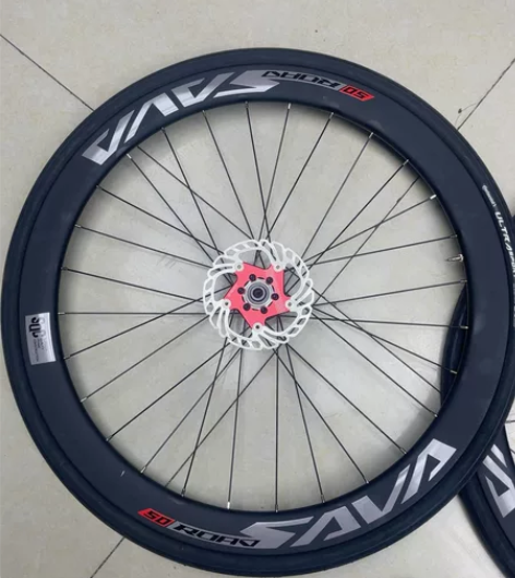 处理一副SAVA碳轮自定义99新 感兴趣的...