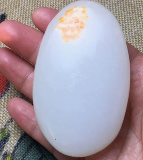 因本人结婚有孩子了，要换购一套大一点的房子...