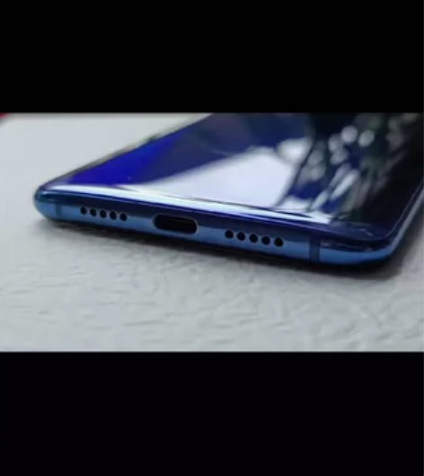 小米9，炫彩蓝，8?128。 当备用机用，...