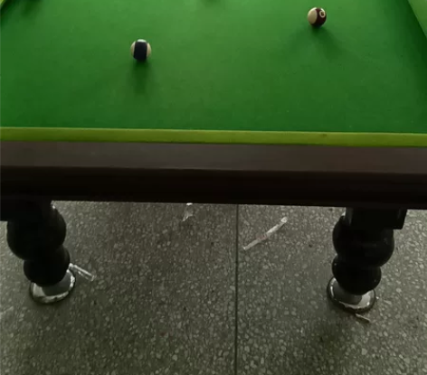 大理石台球桌，桌面平整，购买后装上就可以正...