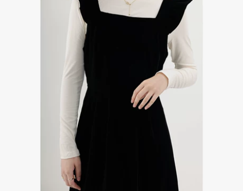 张汽水秋冬新款裙子时尚套装飞飞袖背带金丝绒...