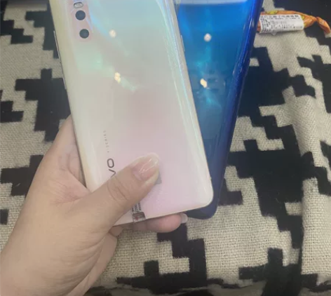 Vivo x27全网通8+256 二手手机...