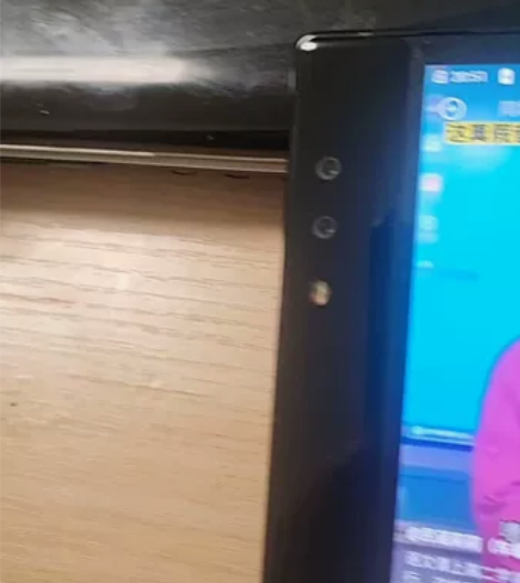 柔宇手机一代当做配件卖，售出不退。 感兴趣...