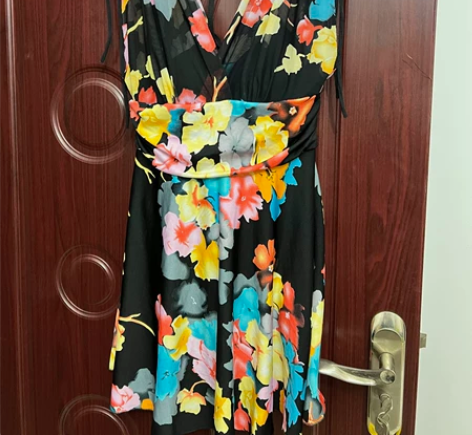 出售闲置,连体温泉泳衣,由于温泉忘带泳衣应...