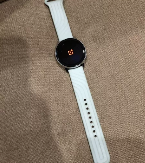 自用一加watch手表，自定义九成新，充电...