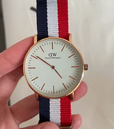 8成新DW手表 当时1000多实体店买下的...