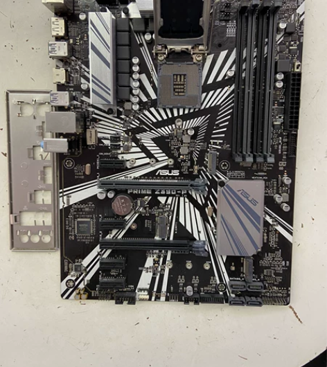 华硕z390 p 主板，正常使用，无任何问...